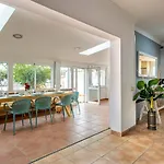 Villa Paraiso *